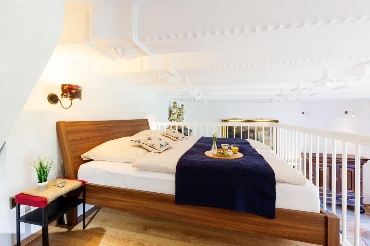 Ferienwohnung Saalstube - Schloss Adolphsburg Кирххундем Экстерьер фото
